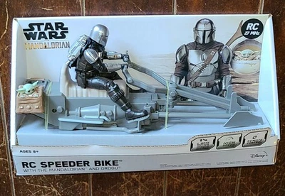 Disney Star Wars The Mandalorian: RC SPEEDER BIKE with The Mandalorian & Grogu! - Image 1 of 3