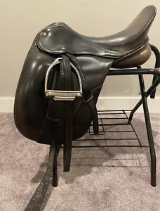 Used Hennig Sofa Dressage Saddle - 17.5” - Picture 1 of 6