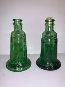 2 kleine 3" Glas grüne Liberty Bell Bitters Flasche Vintage Reproduktion - Bild 1 von 7