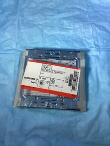 Dispositivo de pista de carreras WireMold V4047C-1 placa frontal marfil - Imagen 1 de 2