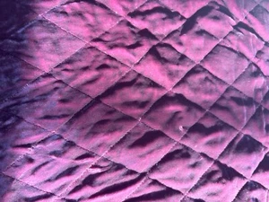 Crushed velvet quilted luxury material 110cm x 115cm (1 piece) - Picture 1 of 2