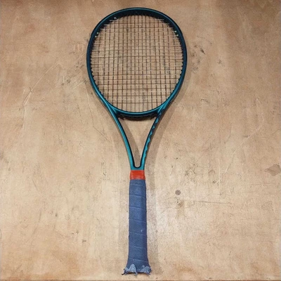 USED WILSON BLADE 98 V9.0 TENNIS RACQUET - Image 1 of 4