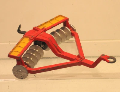 DINKY TOYS 322 Grada de discos Diecast Tractor Accesorio 3 1/4" Foto 1 de 4