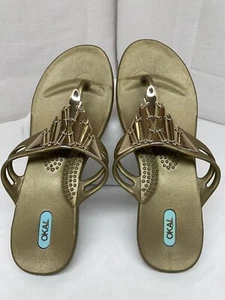 OKA B. Gold Metal Trim Thong Sandals Polyurethane Size M/L (8-9.5) - Picture 1 of 9