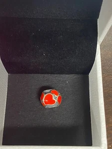 Pandora Silver S925 ALE RED HOT RED LOVE ENAMEL HEARTS Round Charm Bead Genuine - Picture 1 of 3