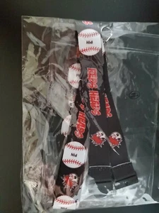 NEW Cincinnati Reds Heads Kids Club Exclusive Ticket Holder & Breakaway Lanyard - Picture 1 of 3