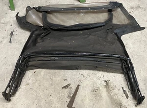 Triumph TR6 Cabrio Verdeck (Verdeck) Rahmen gebraucht - Bild 1 von 2