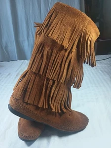 Minnetonka Mokassins Stiefel 3 Lagen Fransen Braun Wildleder Hippie Boho Größe 8 - Bild 1 von 10