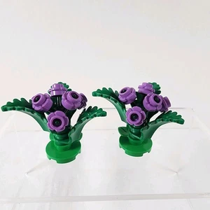 Lego X2 Plantas Arbustos Flor Púrpura Ciudad Amigos Sin usar, en caja Hojas Curvas Base Verde - Imagen 1 de 4
