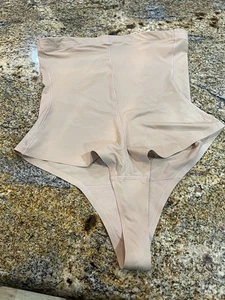 Spanx Assets High Waist Tanga Shaping High Waist Panty Gr. Medium Beige Neu - Bild 1 von 3