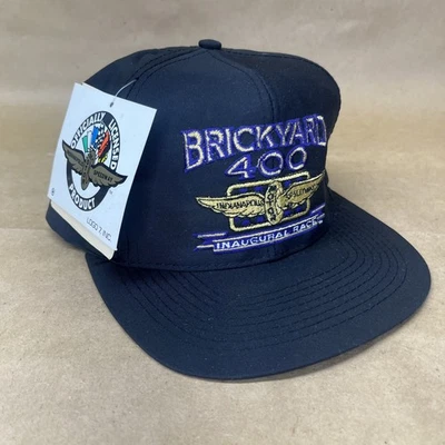 Gorra de Colección Brickyard 400 Snapback Carrera Inaugural 1994 Nueva con Etiquetas Logo 7 Foto 1 de 4