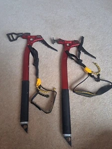 Ices axes - 50 cm x 2 with Charlet Moser leashes - Picture 1 of 5