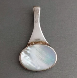 Vintage Sterling Silver MOP Pendant White Cabochon Mother of Pearl Simple 1 3/8” - Picture 1 of 7