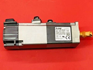 Servomotor eléctrico Mitsubishi HF-KN13BJ - Imagen 1 de 12