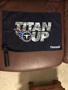 Bandiera Titans Titan Up Rally con Manico 17” X 11” Manico 6,5” Titan - Foto 1 di 13