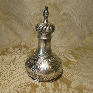 Sterling Silber Repousse Salzstreuer - 2,80 Oz - High Style - Monogrammiert - Bild 1 von 5