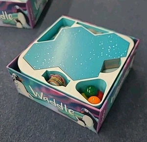 Solución de almacenamiento Waddle - Inserto de caja - Juego de mesa allplay - Diseño personalizado - Imagen 1 de 11