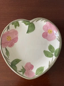 Piatto portagioie vintage Franciscan Desert Rose cuore made in England 6"x6" RARO - Foto 1 di 8