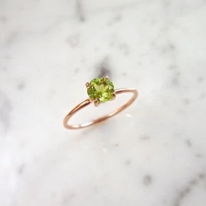 Round Shape Simulated Peridot Solitaire Engagement Ring In 10K Pure Rose Gold - Picture 1 of 4