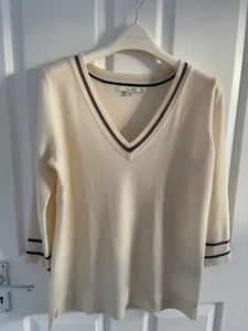 Boden ladies Cream v neck jumper in size small - Picture 1 of 6