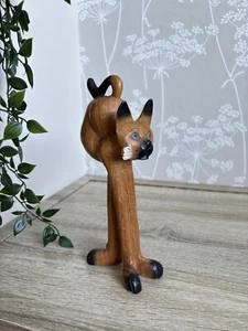 Wooden Siamese Cat Long Legs Blue Eyes 9” Vintage Carved Figurine Kitsch Folk - Picture 1 of 9