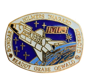 NASA Space Shuttle IML-1 Pin Bondar Hilmers Thagard Merbold Readdy Grabe Oswald - Picture 1 of 3