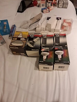 6 Philips Light Bulbs 1 X R30 100w, 1 X R95 100w,2 X Ro80 100w, 2 Ro80 60w - Image 1 of 4