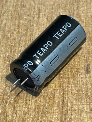 Condensadores electrolíticos 3300uF 25V 105° (2x) 25V 3300uF 35mmx18mm Taiwán (b) Foto 1 de 2