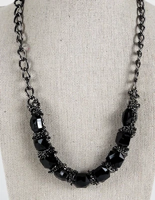 Collar Vera Wang Negro Estrás Tono Gunmetal 22" Cierre Langosta Foto 1 de 4