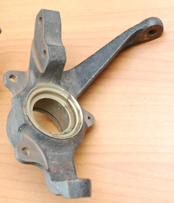 Fiat 127 right steering knuckle New - Image 1 of 2