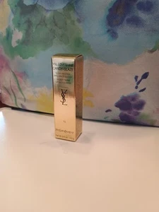 Yves Saint Laurent (YSL) Loveshine Candy Glaze Gloss in Showcasing Nude. 3.2 g. - Picture 1 of 5
