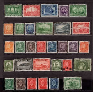 CANADA 1927-1934 COLLECTION OF 31 KING GEORGE V ISSUES, MOST MINT NEVER HINGED - Picture 1 of 2