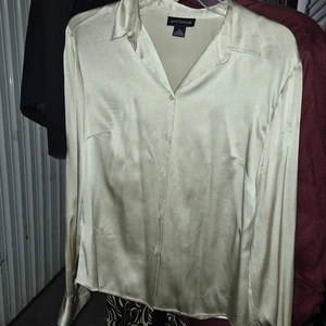 Ann Taylor Silk Top Blouse Size 8 Silver Women Stylish - Picture 1 of 7
