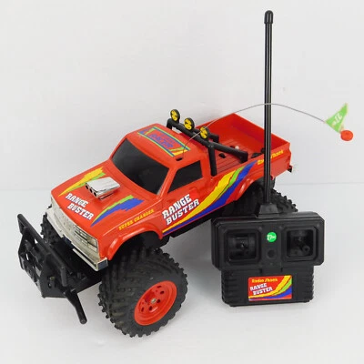 VTG Radio Shack Range Buster Super Charger Off Road R/C Car w/ Broken Remote - Image 1 of 4