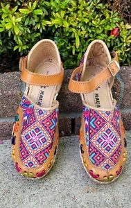 Women's Huarache Artesenal Mexicano Mexican sandals Multiple Designs - Picture 1 of 3