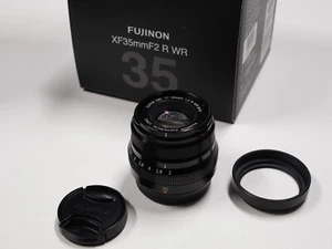 Fujifilm Fujinon Super EBC XF 35mm f2 R WR Aspherical Lens - Mint Condition - Picture 1 of 1
