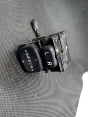 Interruptor de espejo retrovisor eléctrico Scion TC 05 06 07 08 09 10 2010 2009 2008 2007 2006 2005 Foto 1 de 4