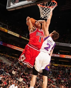 Foto de baloncesto de la NBA Derrick Rose Dunk Over Dragic Chicago Bulls 8x10 - Imagen 1 de 1