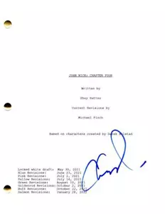 Chad Stahelski signiertes Autogramm John Wick Kapitel 4 vollständiges Filmdrehbuch Drehbuch - Bild 1 von 2