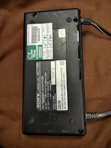 Adaptador de corriente alterna Sony Modelo: AC-V35A y fuente de alimentación - Imagen 1 de 2