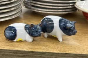 Otagiri Japan Miniature Pig Piglet Figurines Blue White Porcelain Small Set Of 2 - Picture 1 of 13