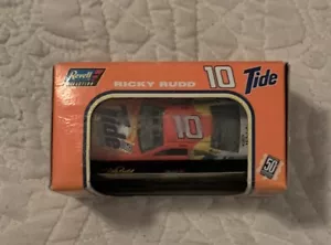 1996 Revell | Ricky Rudd #10 Tide 1:64 Diecast Race Car - Picture 1 of 6