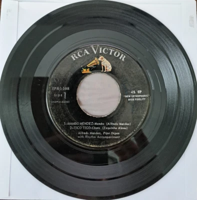 Alfredo Mendez, Pipe Organ 45 EP - Mambo, Cha Cha and Brazillian Choro - TESTED - Image 1 of 4