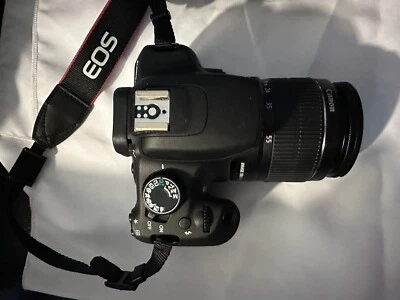 Cámara digital Canon Rebel T5 con lente gran angular incluye bolsa para cámara Foto 1 de 4