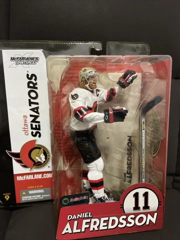 Daniel Alfredsson McFarlane NHL Series 9 Ottawa Senators - variant White 2004 Cover