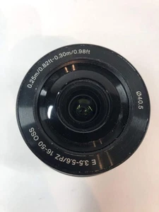 Sony SELP1650 - Picture 1 of 4