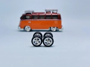 R483 Hotwheels 1/64 Real rider# LW5 raggi cromati cerchi in gomma corti 10 mm - Foto 1 di 7