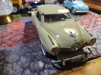 Trademark Models 1/18 Scale Diecast DC29722L - 1950 Bullet Nose Studebaker Blue - Image 1 of 4