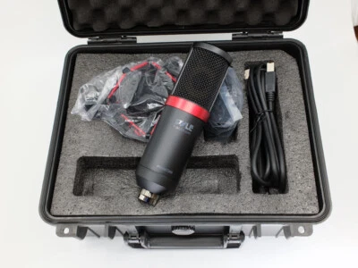 Pyle PDMIKT200 USB Microphone Podcast Recording Kit - Audio Cardioid Condenser - Image 1 of 4