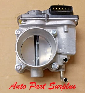Genuine Nissan OEM 2012-2019 Frontier 2.5L throttle body 16119-EA00D - Picture 1 of 2